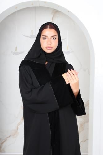 عباية لف انيقة بتخيلات من قماش مخمل