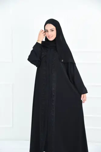 عباية مناسبات سوداء بكلفة عليها تطريز شك