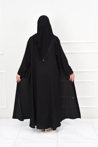 عباية رسمية بطقم داخلي بلوزة وبنطلون