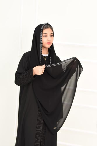 طرحة كاجوال خفيفة وعملية بتصميم عصري