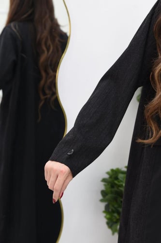 عباية كريب بنمط البليزر