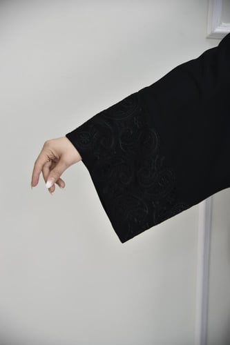 عباية نص بشت كم أسواره مربع