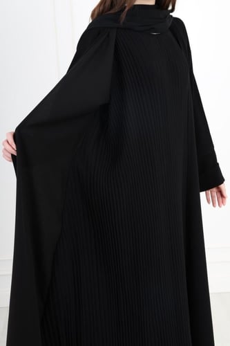 عباية مفتوحة بطبقة داخلية كسرات