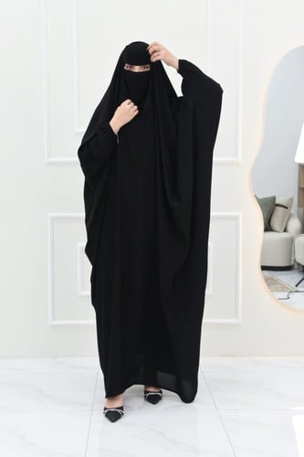 عباية راس بشت سادة بأكمام زم
