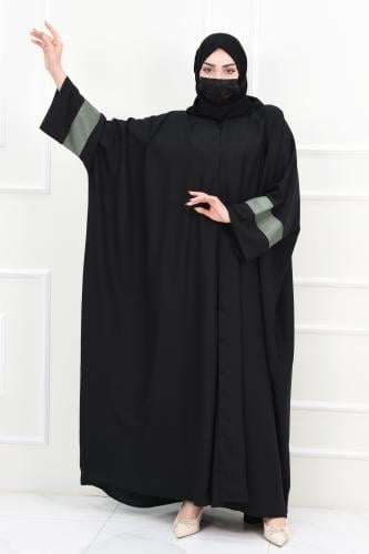 عباية سوداء بتصميم بشت وأكمام مزينة بستان زيتي