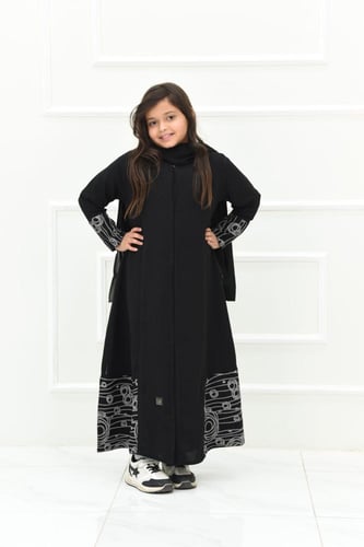 عباية بناتي بتدخيلات قماش جاكار