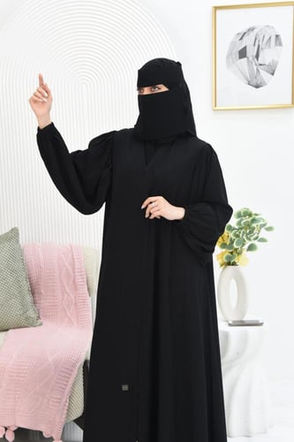 عباية سادة سوداء باكمام زم
