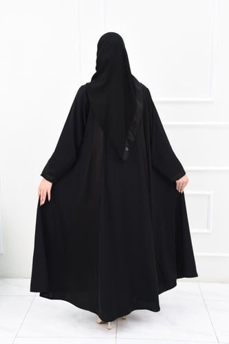 عباية كلوش بتفاصيل ستان