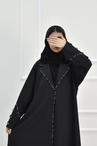 عباية كاجوال بياقة وأكمام بتحديد جبزور