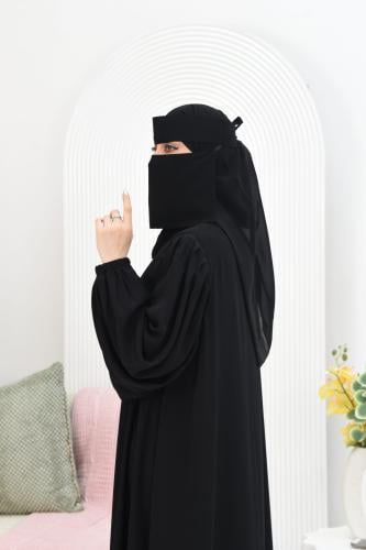 عباية سادة سوداء باكمام زم