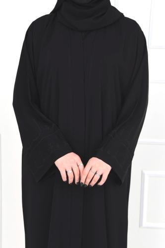 عباية نواعم سوداء بأكمام مربعة مطرزة