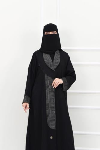 عباية جاكار بتفاصيل مقلمة