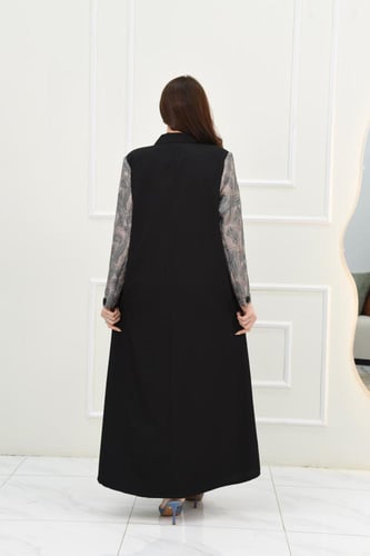 عباية شتوية بليزر مع تفاصيل ملونة