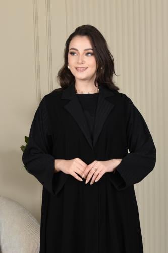 عباية كريب ناعمة بتصميم عملي وأكمام مفتوحة