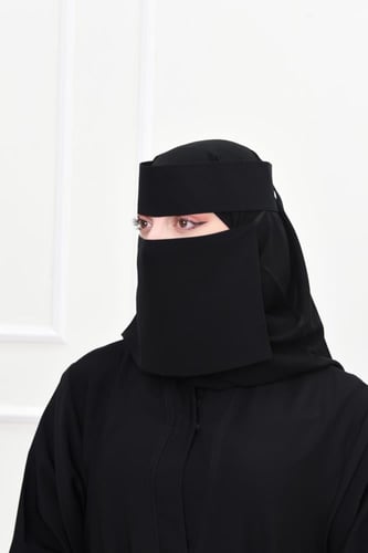 نقاب مطاط مائل بلوقو