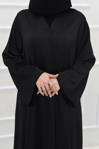 عباية سوداء سادة كم مربع