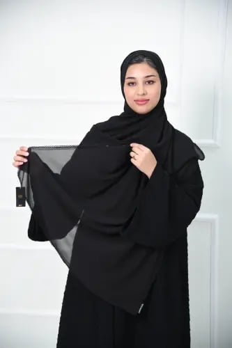 طرحة سوداء بتطريز مع فصوص