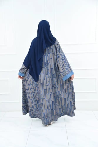 عباية ملونة بنقشة مربعات كحلي مع بندة