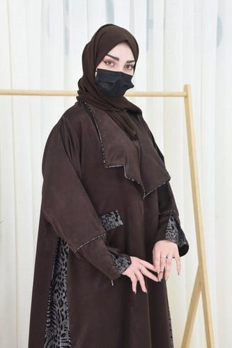 عباية شمواه بني - بتداخل جميل من قماش اخر