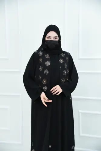 عباية مناسبات بتفاصيل ورد بيج