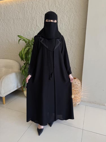 عباية مرام ( بليزر ) / رقمها 137