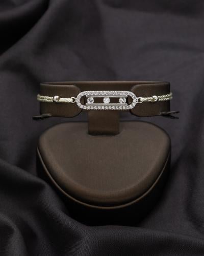 الاساور الجذابة تمنح حضورك إطلالة مميزة