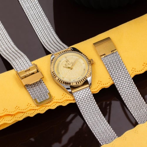 ساعة بسير حصير باللون المكس