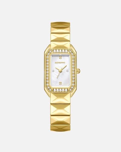 ساعة بتصميم هندسي يعكس جمالك باللون الذهبي