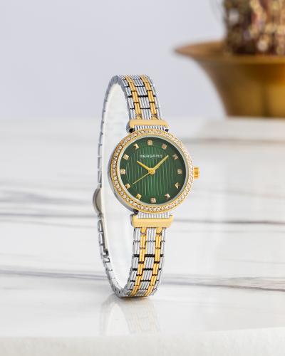 ساعة نسائية باللون الذهبي الفضي