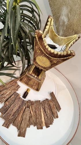 رقائق العود الفيتناميAA الطبيعي +ربع تولة من دهن ا...