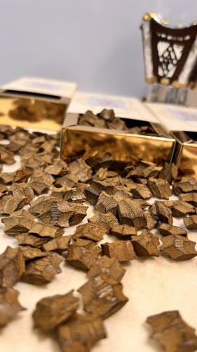 فراشة آصقونية