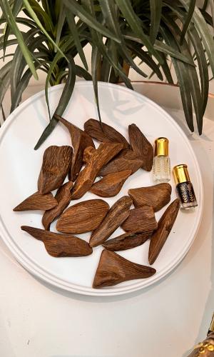 عود جاكور الفخم 100 جرام +ربع توله مسك+ربع توله مخ...