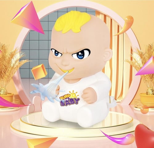 لعبة عائلية ممتعة تجشؤ الطفل