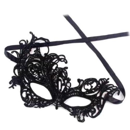 قناع العين اسود