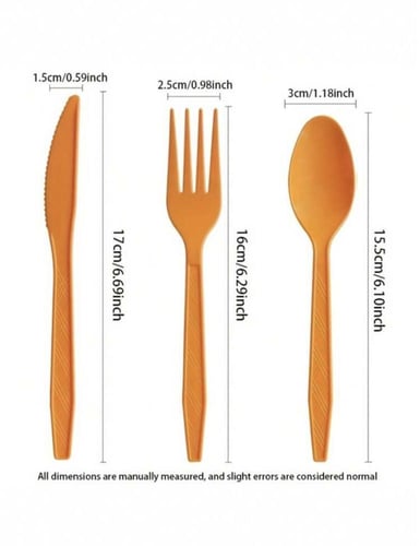 مجموعة من ملاعق وشوك وسكاكين