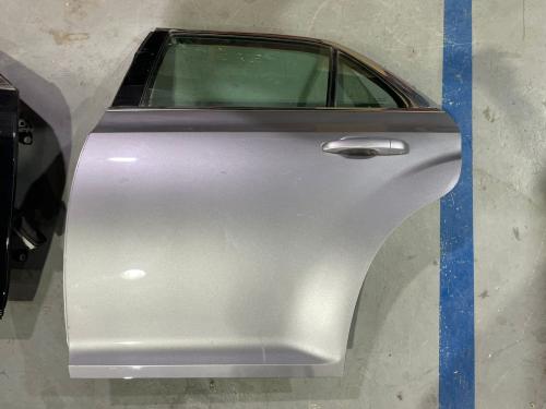 باب كرايسلر خلفى يسار كامل اصلى بحالة الجديد