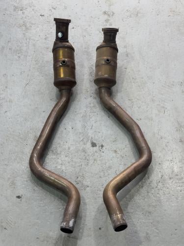 دبات تلوث RT مفكوك من سيارة 2023