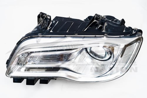 شمعة كرايسلر يمين مع الزنون اصلي مستخدم 2020