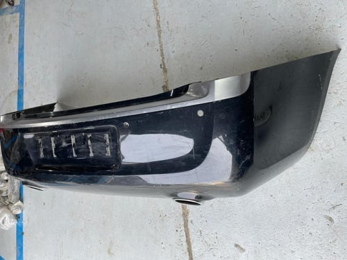 صدام خلفي كرايسلر سي300 من موديل2011 إلى 2014