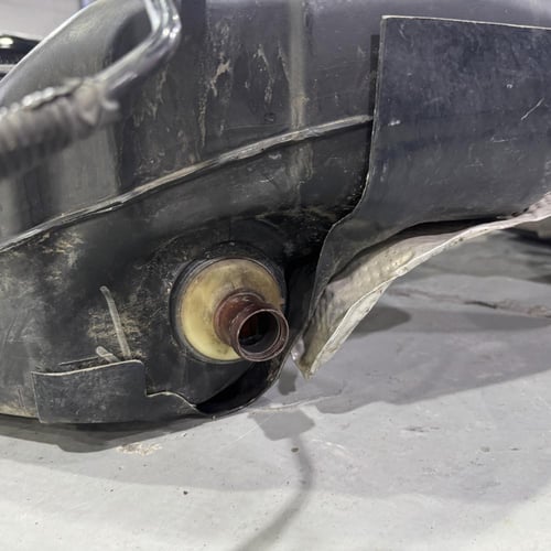 خزان وقود (تانكي بنزين) SRT أصلي لموديلات 2011-202...