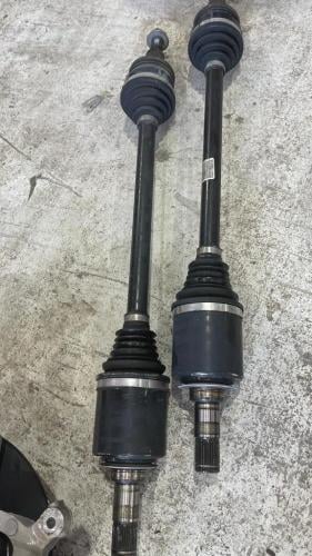 عكوس خلفي هيلكات / سكات باك 2021 السعر للحبة