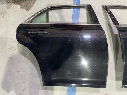 باب خلفي يمين كامل كرايسلر اصلى بحالة الجديد