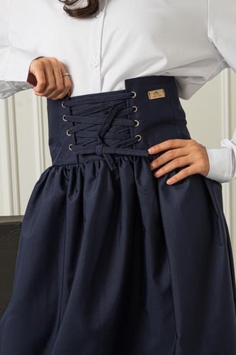 مريول طقم بلوزة وتنورة كحلية راقية شرائط امامية عل...