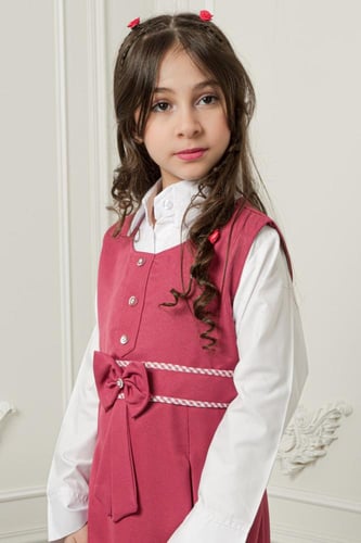 مريول بناتي للابتدائية فيونكة وحزام على الخصر