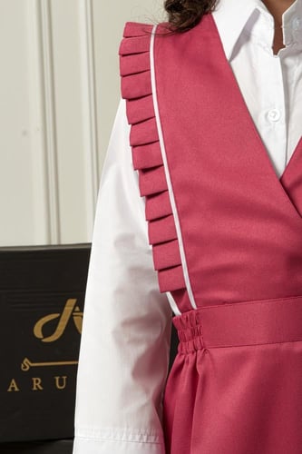 مريول بناتي للابتدائية خطين وكسرات على الجوانب