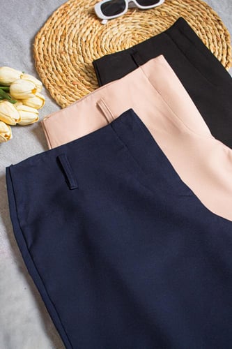 بنطلون نسائي 3 ألوان بتصميم عصري وأنيق