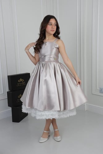 فستان السن المحير جلاكسي ميكادو كسرة على الصدر