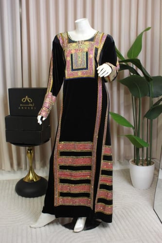 جلابية عسيري مخمل مرصعة بالكريستال اللامع