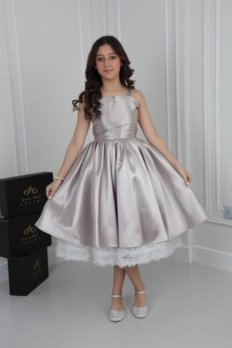 فستان السن المحير جلاكسي ميكادو كسرة على الصدر