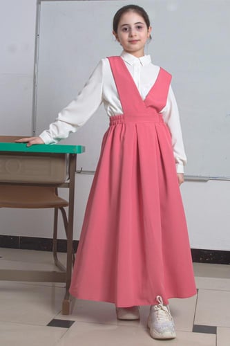 مريول مدرسي زهري بقصة على شكل حرف V